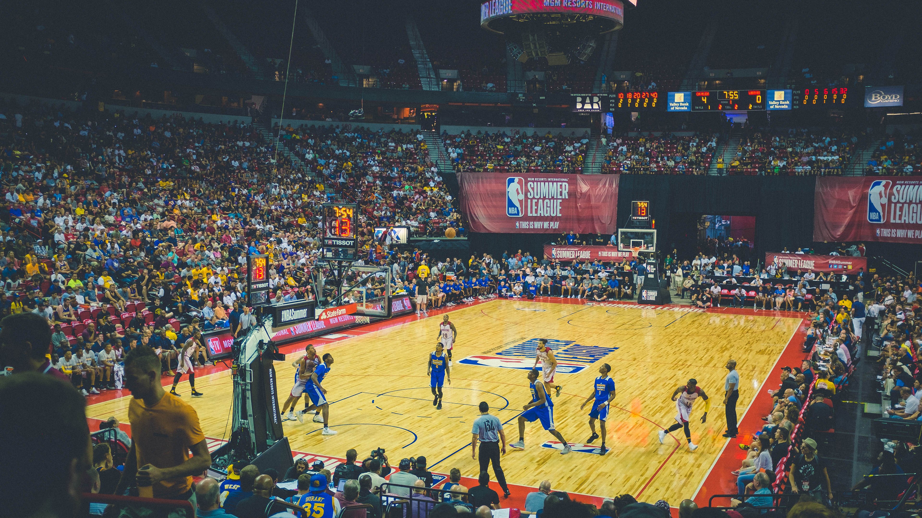 全员参战:年轻球员如何在关键时刻挺身而出?,全面球员